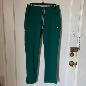 XS FiGS PANTS: technical collection